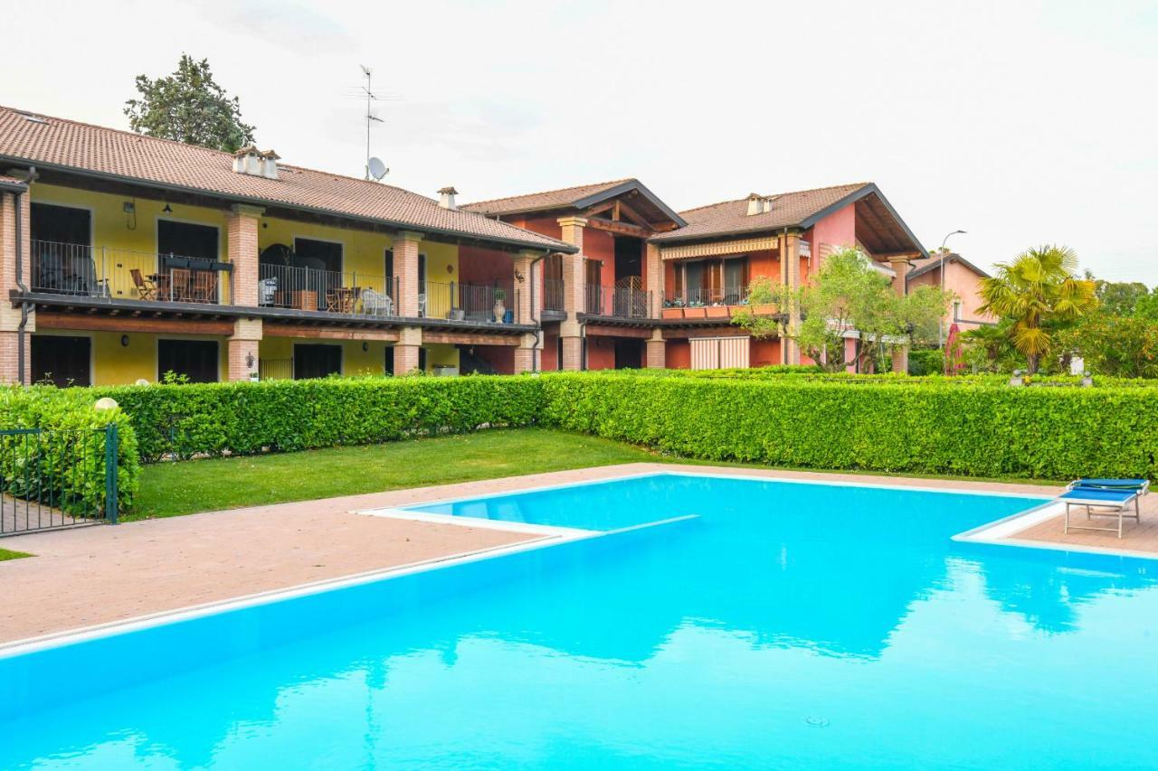 Peschiera Summer Home เปสเคียรา เดล การ์ดา ภายนอก รูปภาพ