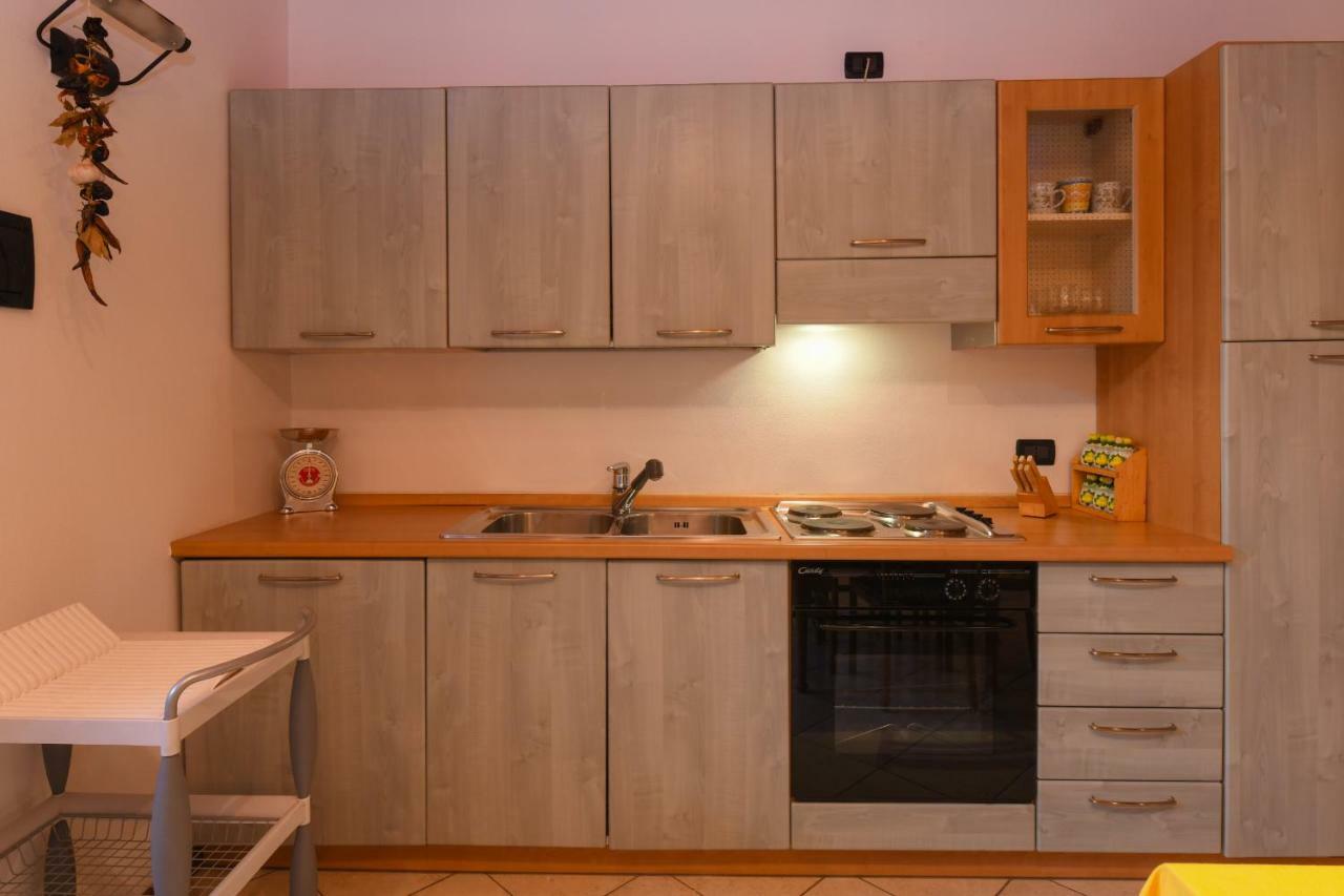 Peschiera Summer Home เปสเคียรา เดล การ์ดา ภายนอก รูปภาพ